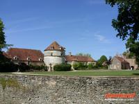 Tag 5 - 5 - Schlossanlage in Époisses (5)