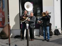 Paris Petit  Tag 4 Straßenmusiker