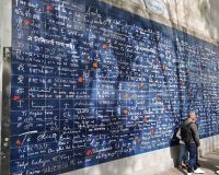 Paris Petit  Tag 4 Le mur des je t´aime