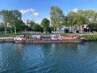 Hausboot auf der Seine