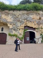 Radreise Frankreich: Loire - Eingang in den Weinkeller von Chinon