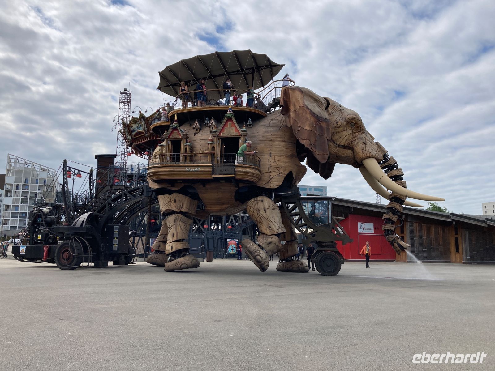 Und er erfreut Groß und Klein….