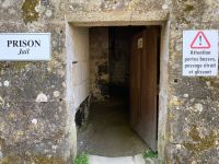 ….Gefängnis nur für die Überführung nach Saumur….