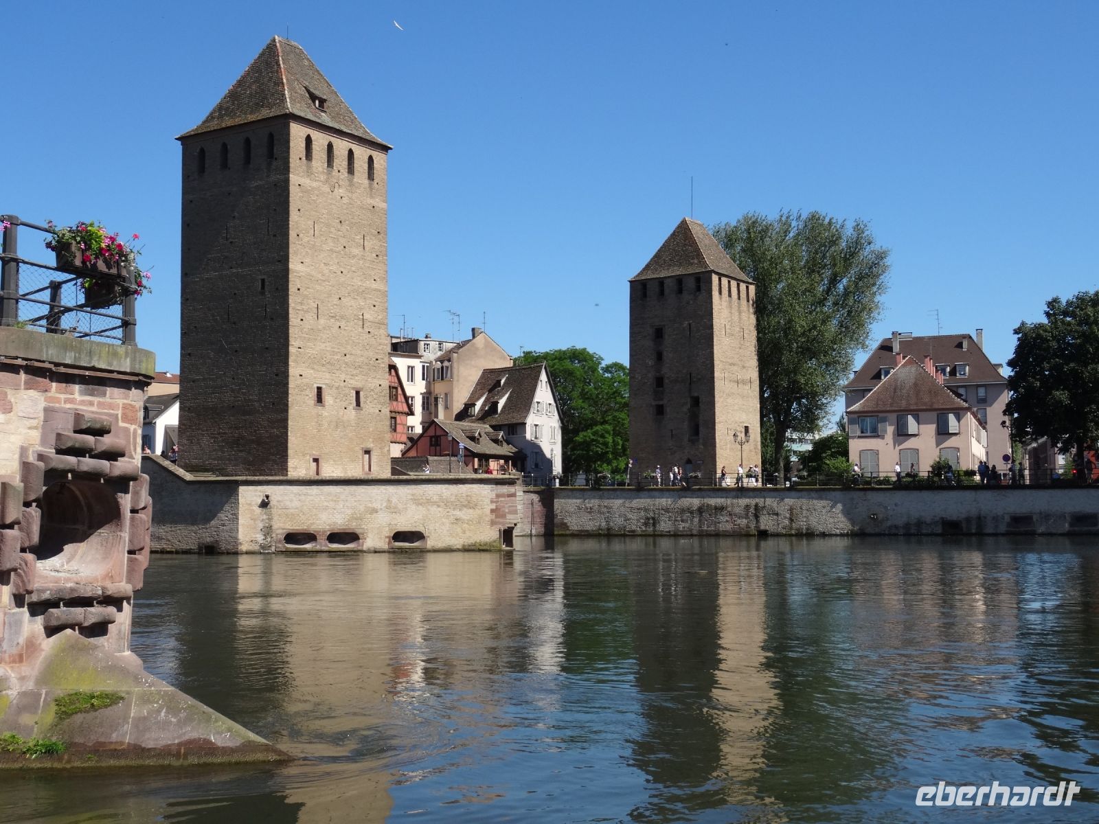 Rundfahrt auf der Ill - die gedeckten Brücken