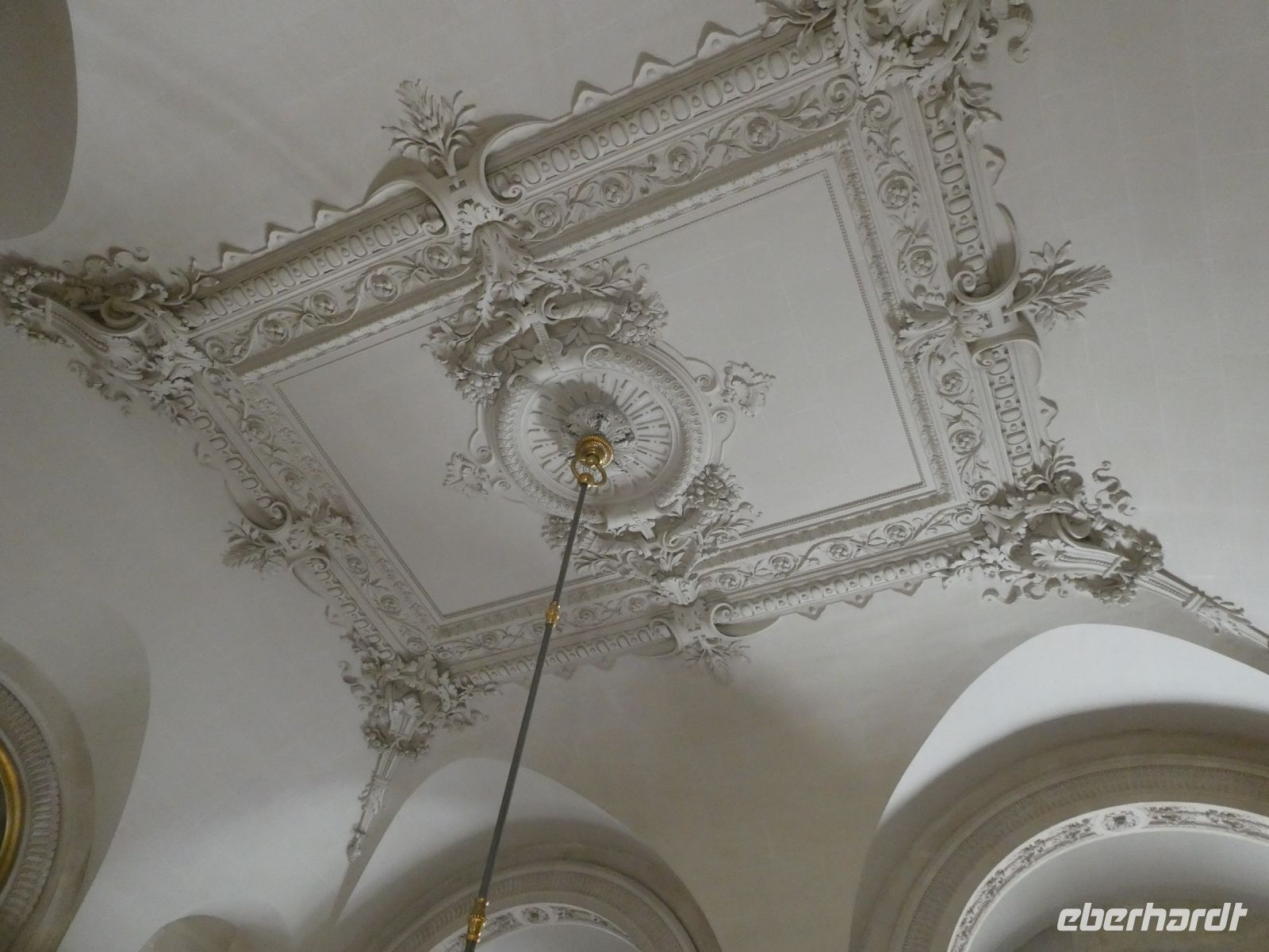 feiner Deckenstuck