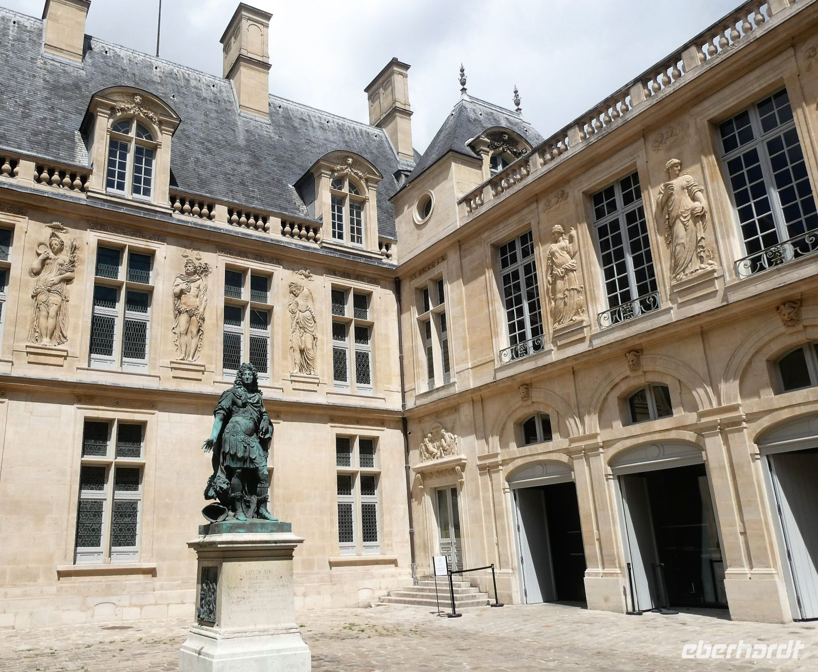 Ludwig XIV. im Hof des 