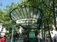 Métro von Abesses nach Plänen von Hector Guimard