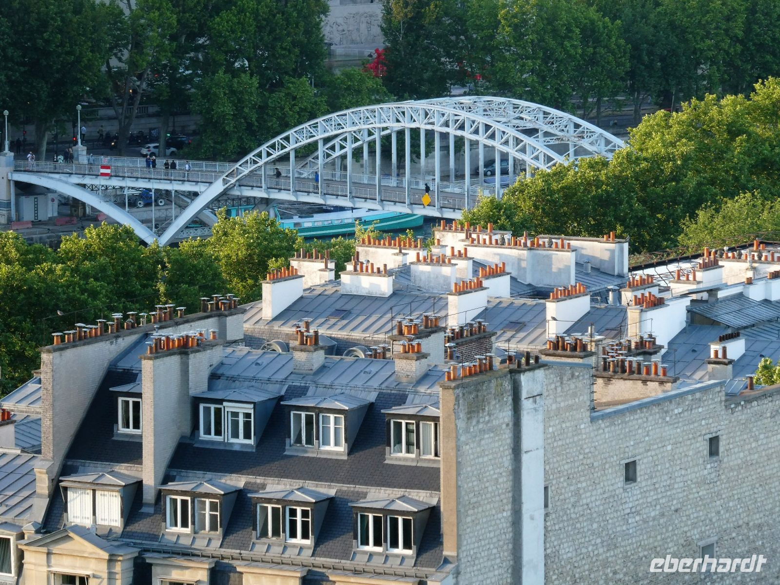 Schornsteine und Brücken