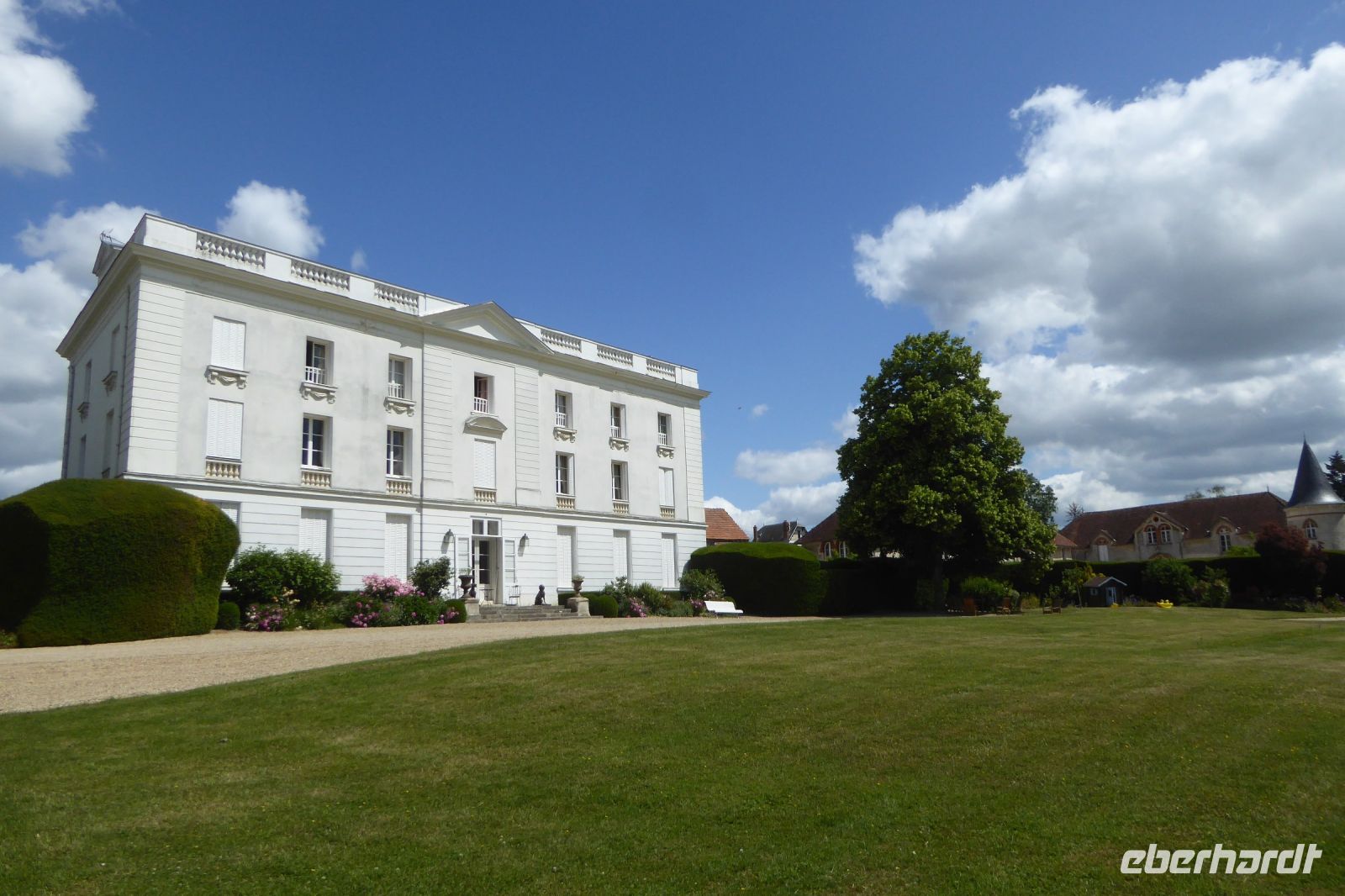 Tag 2 29.05.2022 Garten in Viels-Maison