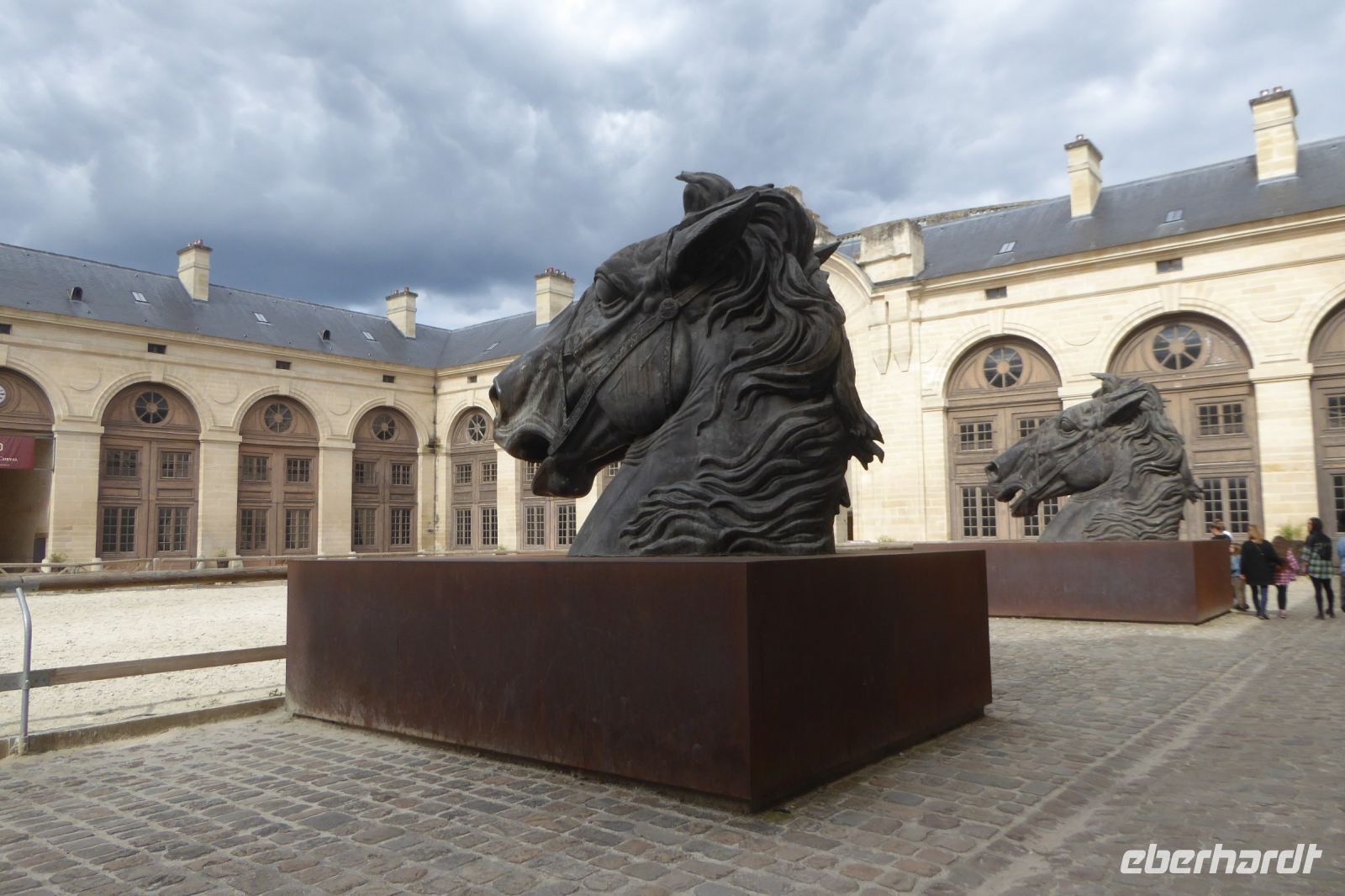 Tag 2 29.05.2022 Schloss Chantilly, bei den Pferdeställen