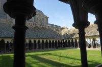 Tag 4 21.06.2022 Mont St. Michel, Kreuzgang