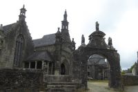 Tag 6 23.06.2022 Guimilliau, umfriedeter Pfarrbezirk