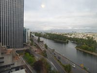 Tag 8 25.06.2022 Paris, La Défense, Blick über die Seine vom Ibis-Hotel