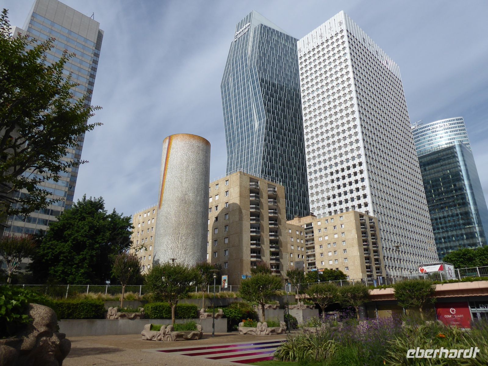 Tag 9 26.06.2022 Paris, Architektur- und Kunstrundgang in La Défense
