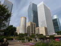 Tag 9 26.06.2022 Paris, Architektur- und Kunstrundgang in La Défense