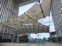 Tag 9 26.06.2022 Paris, La Défense, Grand Arche, les nuages