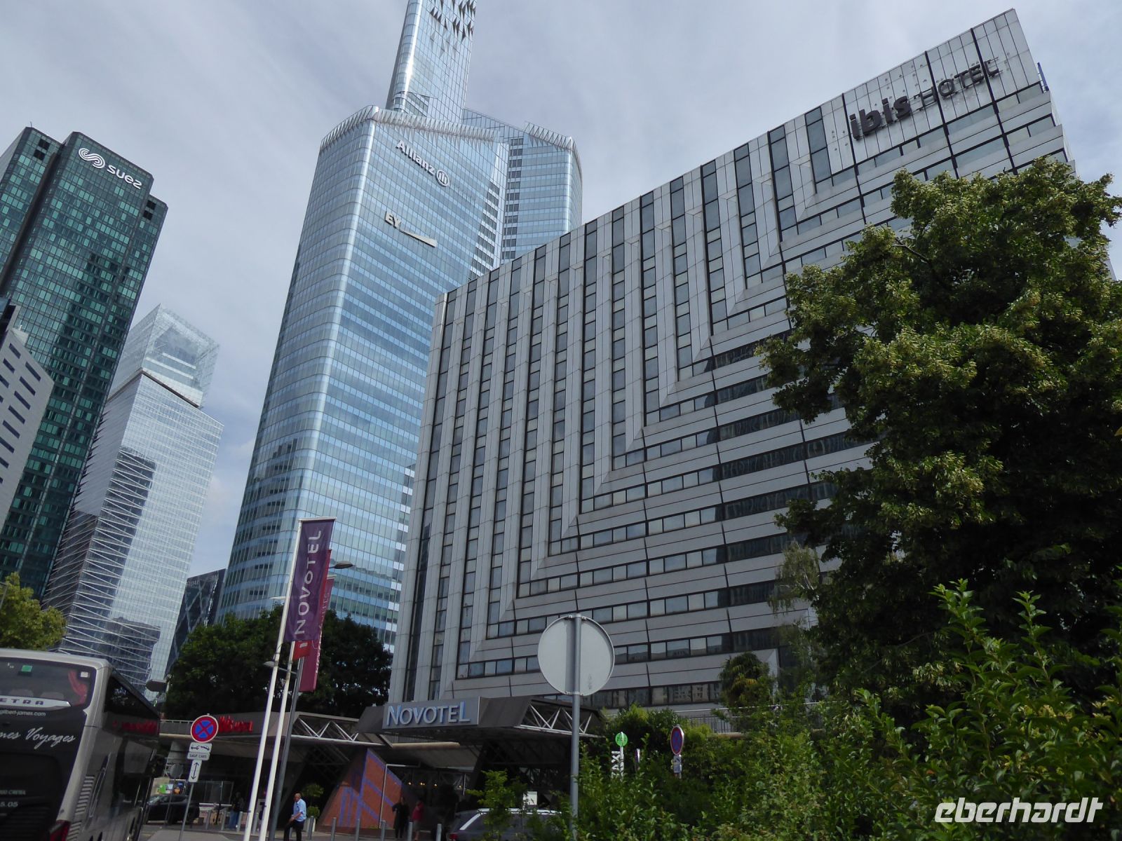 Tag 9 26.06.2022 Paris, La Défense, unsere Unterkunft, Ibis Hotel