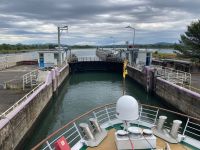 Schleusen auf der Rhône gibt es zahlreich….