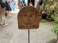 Besuchen ja, aber bitte leise!