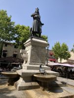Frankreich - Rundreise Okzitanien: Aigues Mortes - Denkmal Ludwig des Heiligen