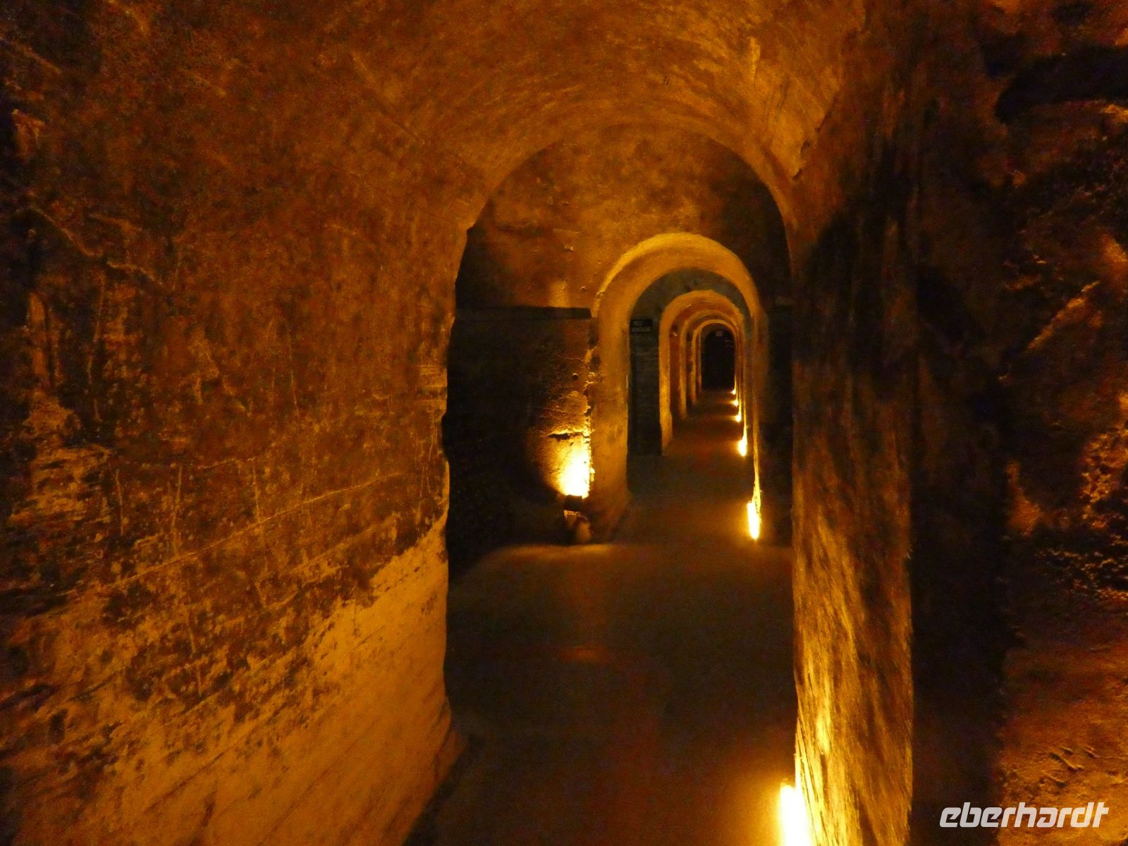 Mumm-unterirdische kilometerlange Gänge