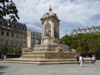 Paris Petit Tag 1 23.07.2022 Vier Bischöfe Brunnen