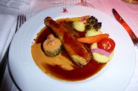 Paris Petit Tag 2 25.07.2022 Essen im Moulin Rouge