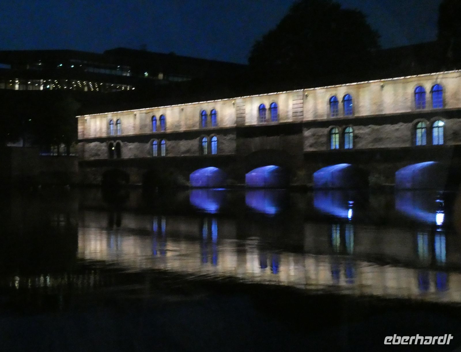 stimmungsvolle Beleuchtung während der Rundfahrt