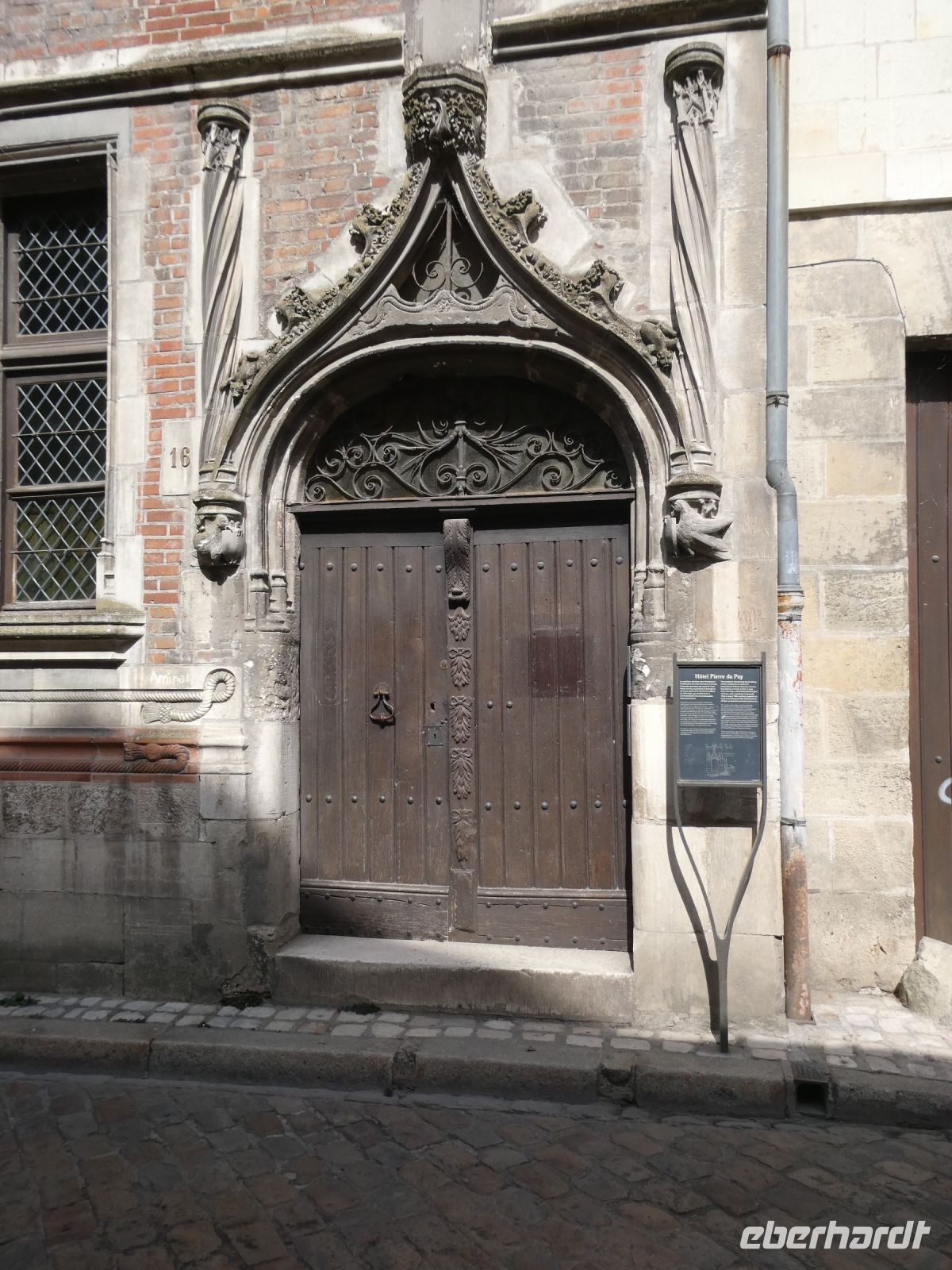 geschmücktes Portal