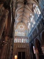 Kathedrale St. Etienne, Innenansicht