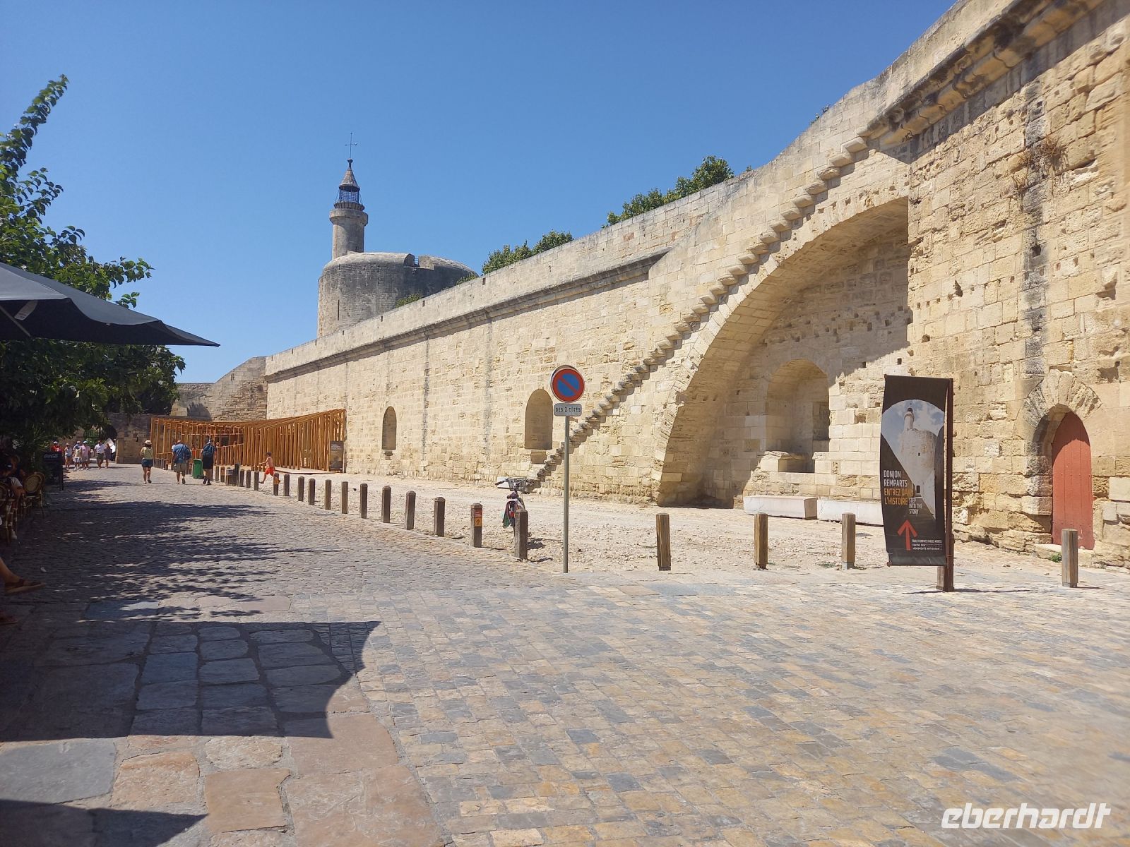 Aufmarschplatz Aigues Mortes mit Wehrgang und 