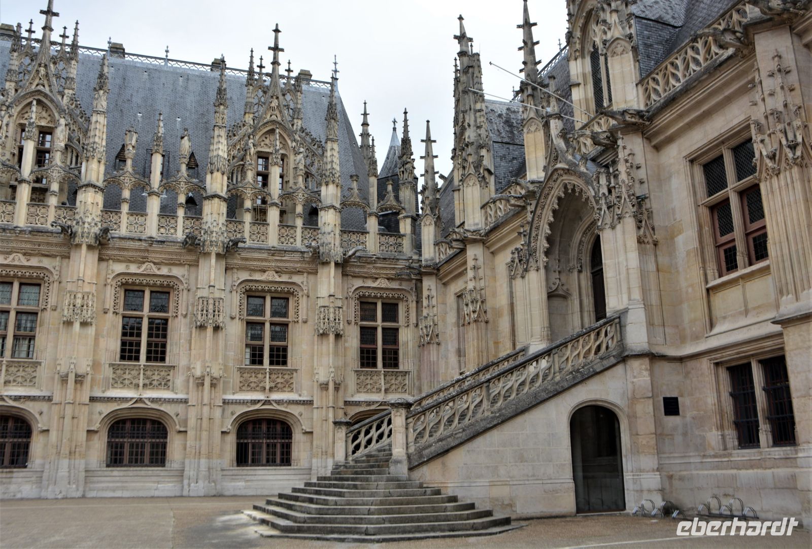 Gerichtsgebäude - Palais de Justice in Rouen