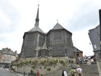 vor der Kirche Ste.Cathérine