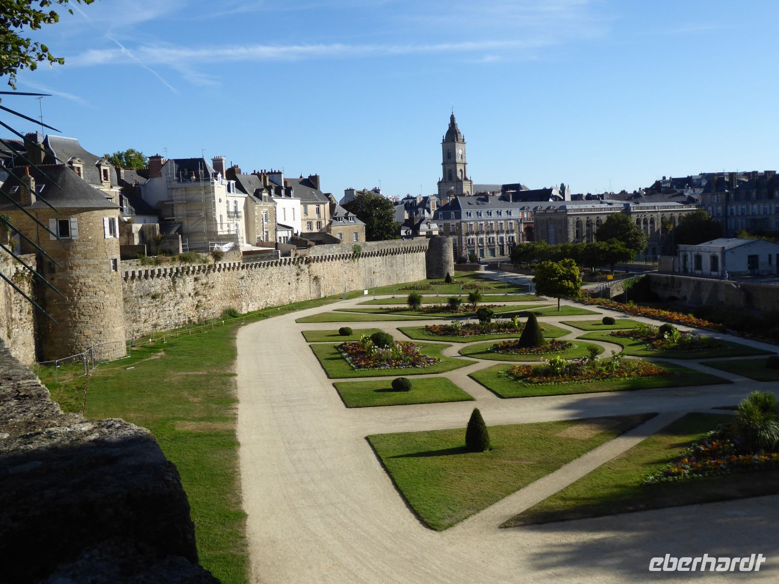 Tag 3 07.08.2022 Stadtführung in Vannes, Stadtmauer