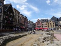 Tag 10 15.08.2022 Stadtführung in Rouen, Le vieux marché