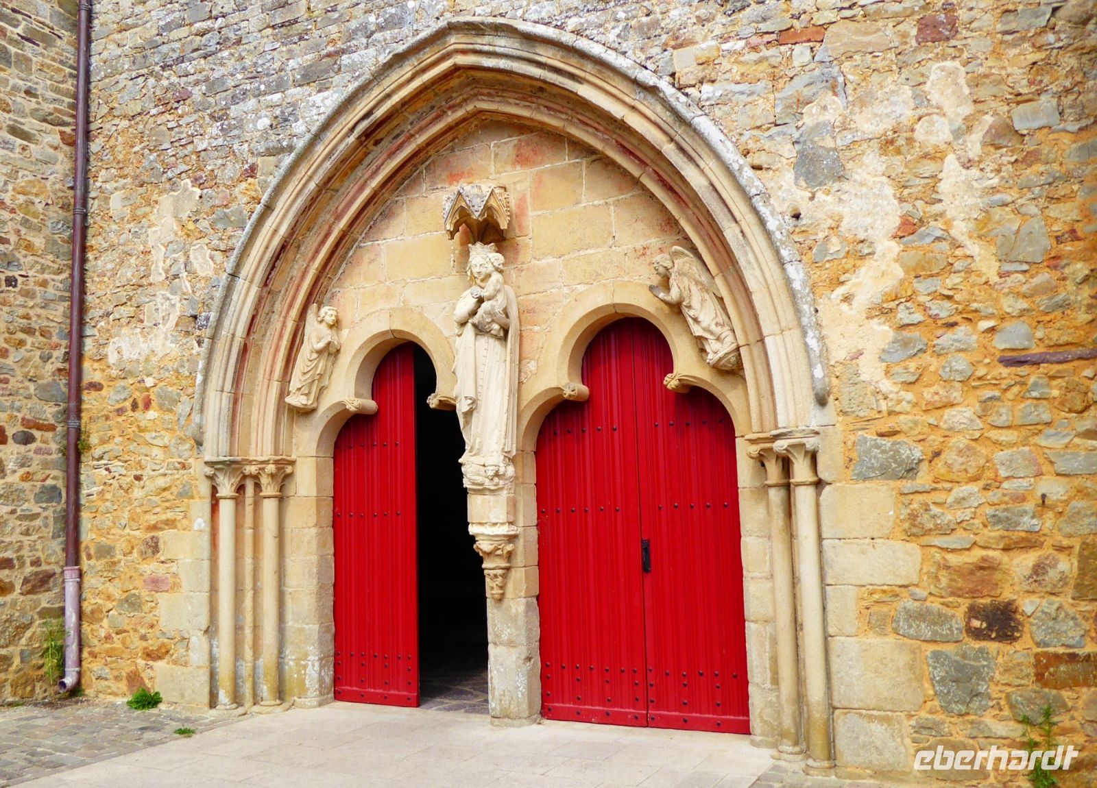 Tag 3 08.08.2022 Wanderung im Wald von Brocéliande, Abteikirche Paimpont