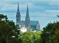 ein erster Blick auf die Kathedrale von Chartres