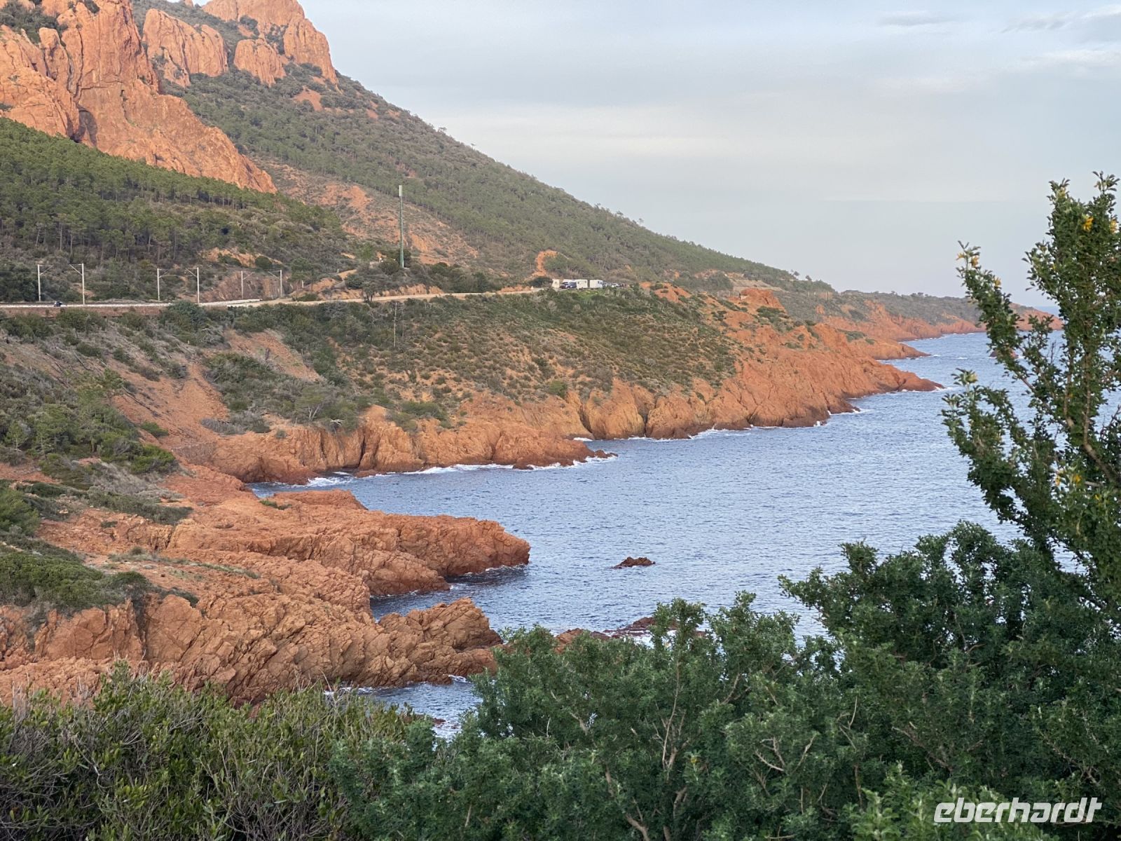 Bucht unterhalb des Esterelgebirges .JPEG