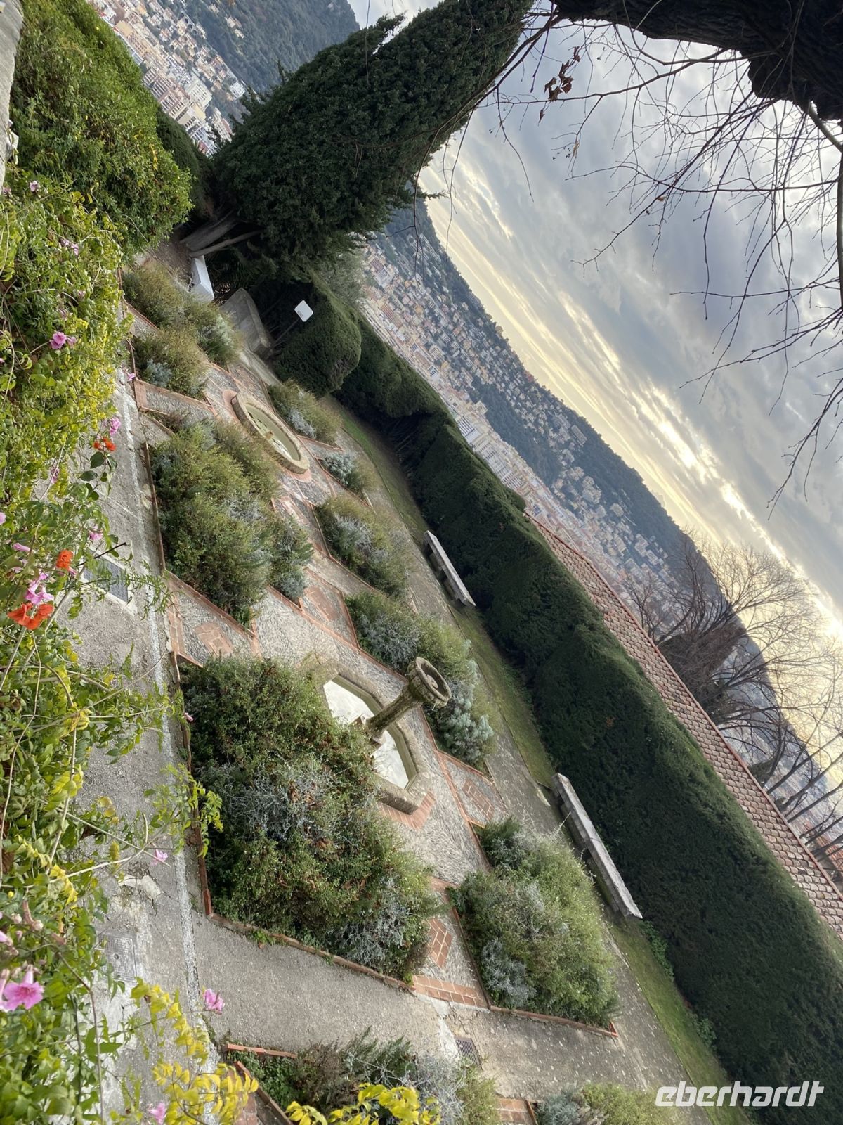 Garten im Jardin des Arenes .JPEG