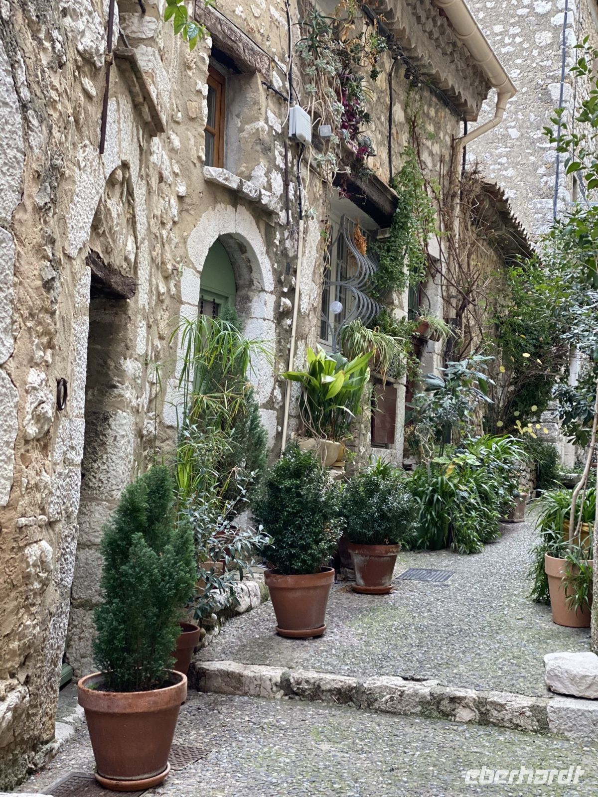 grüne Gasse in Saint Paul de Vence .JPEG