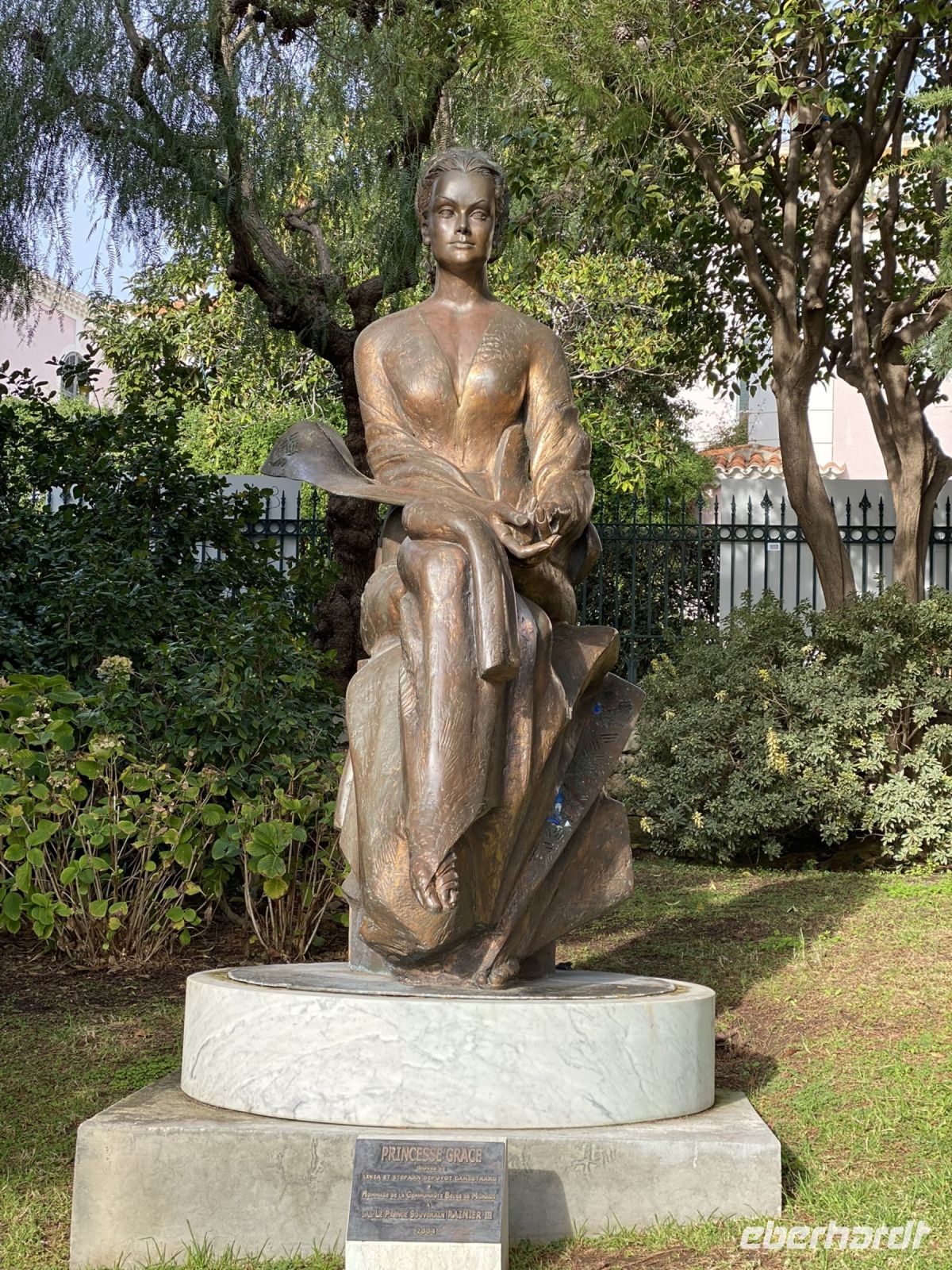 Statue von Grace Kelly im Parcours Princess Grace .JPEG