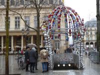 Tag 2 30.12.2022 Paris Silvesterreise, Métrostation von Jean-Michel Othoniel