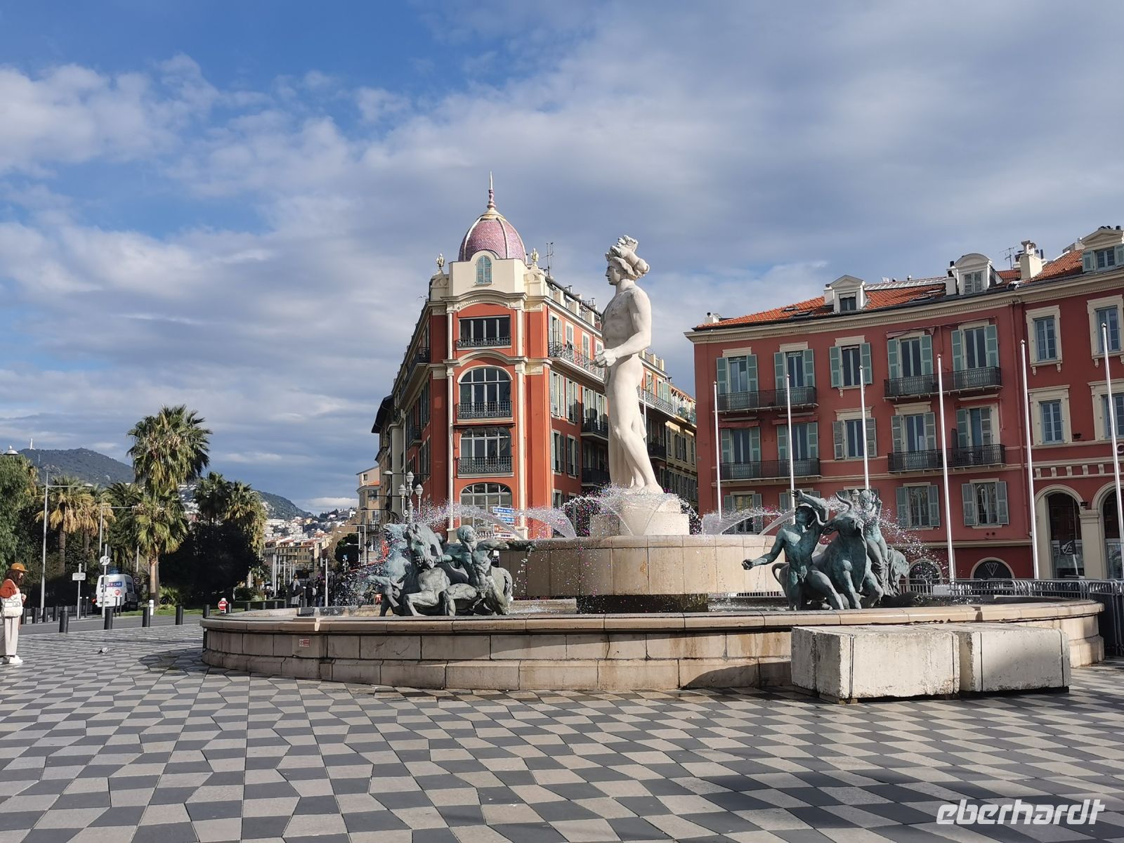 Tag 1 Stadtrundgang, Apollo Brunnen