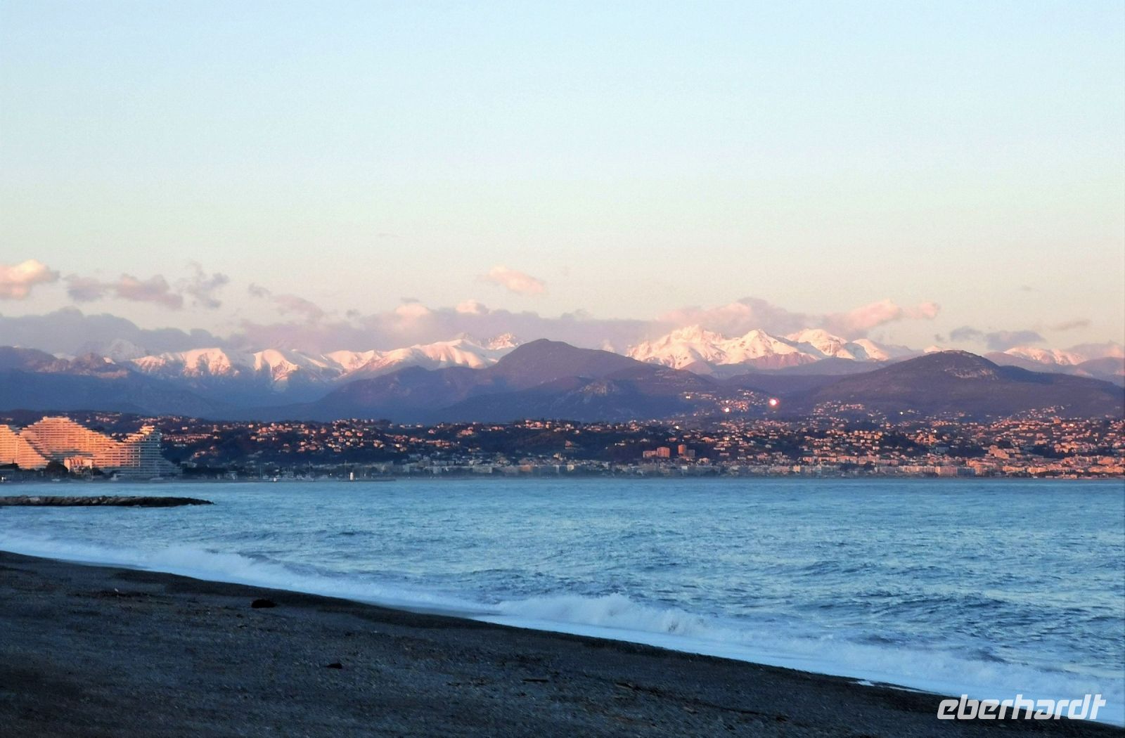 Tag 2 Antibes, Blick zu den Seealpen