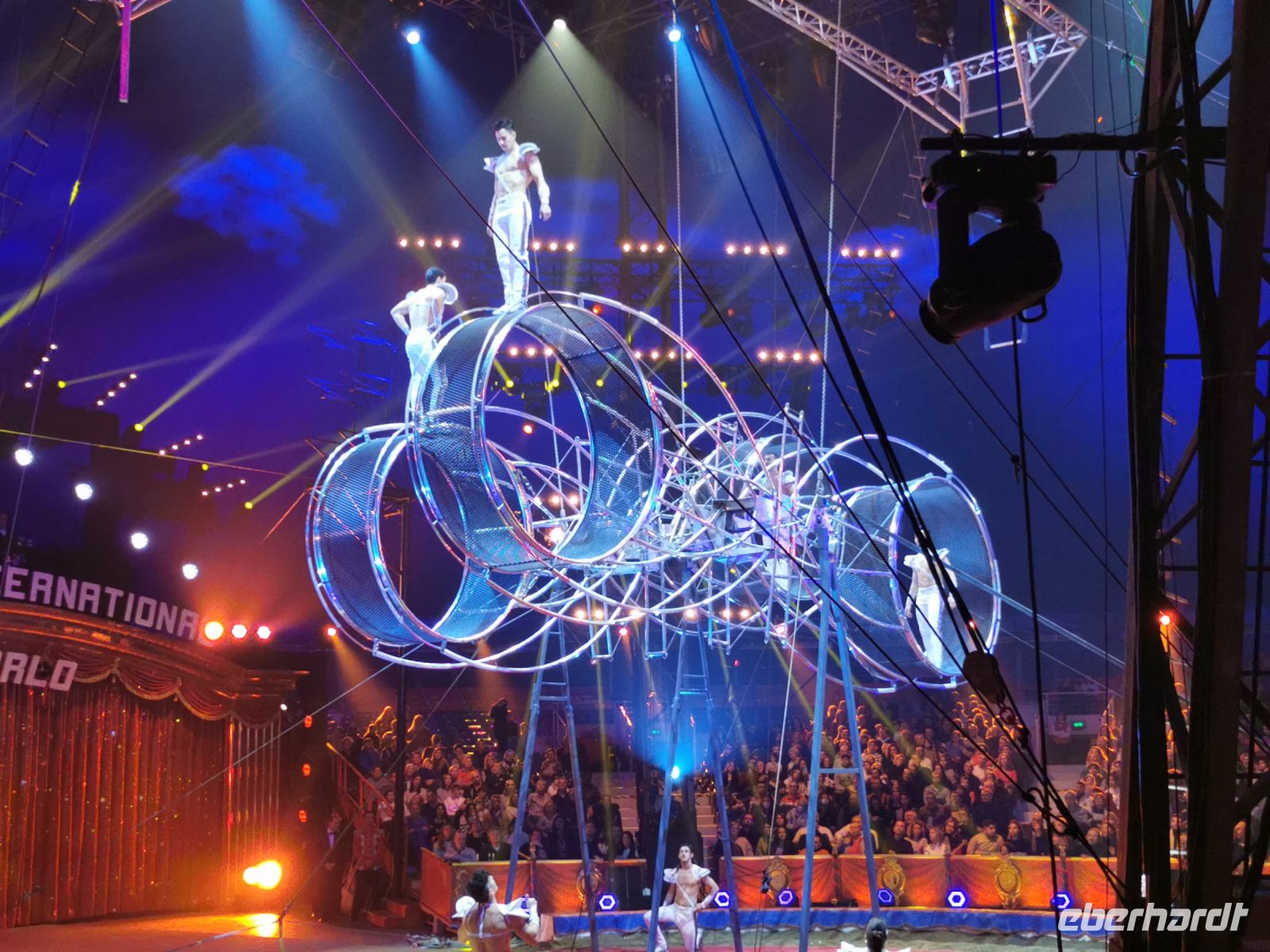 Tag 4 45. internationales Zirkusfestival, doppeltes Riesenrad