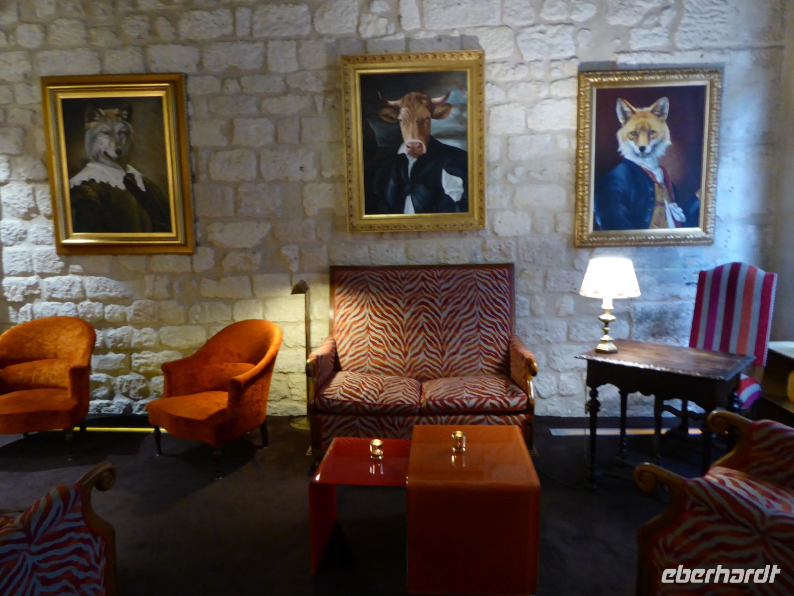 In der Hotellobby, Hotel St. Paul