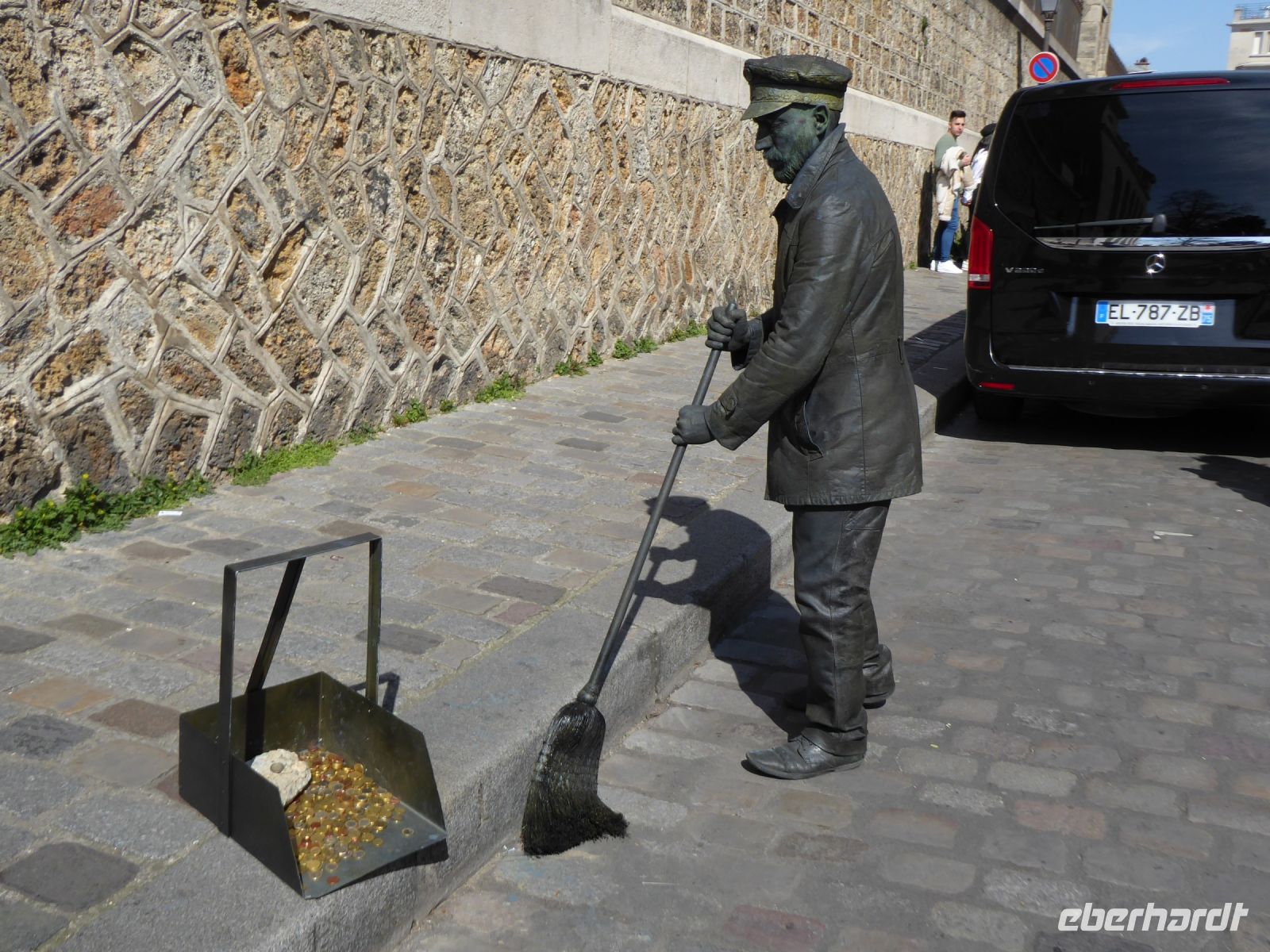 Tag 4 09.04.2023 Entdeckerrundgang über den Montmartre, Straßenkünstler