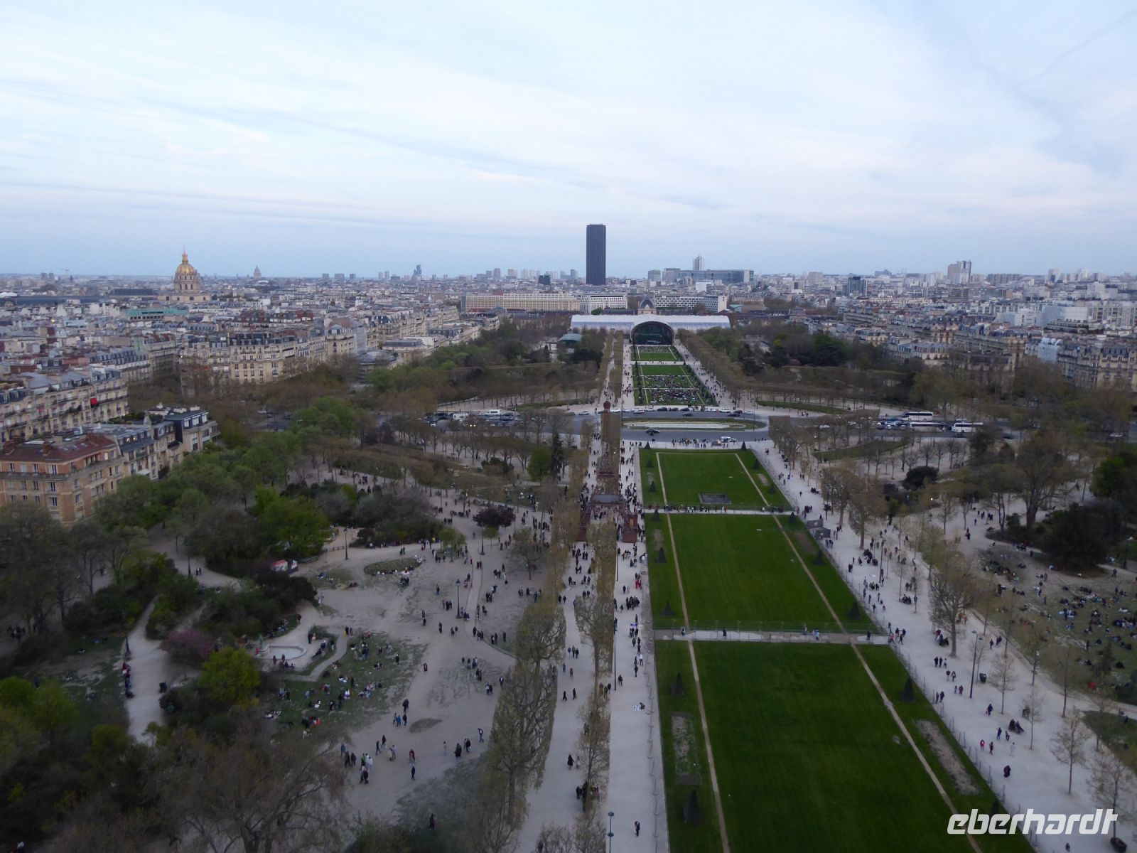 Tag 4 09.04.2023 Blick vom Eiffelturm, Champs de Mars 