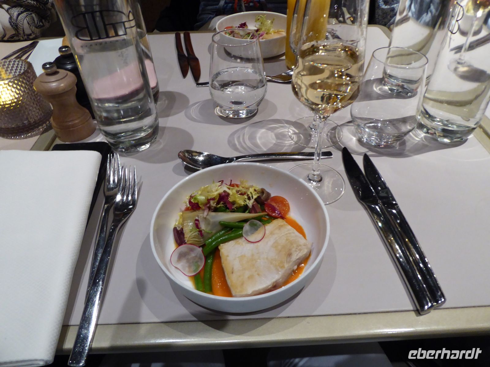Tag 4 09.04.2023 Abendessen in Madame Brasserie auf dem Eiffelturm