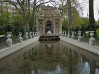 Tag 5 10.04.2023  Entdeckerspaziergang im 6. Arrondissement, Jardin de Luxembourg, Medici Brunnen